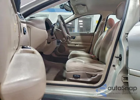 2004 Ford Taurus Ses z USA, uszkodzony, nr VIN 1FAFP55S74A140243